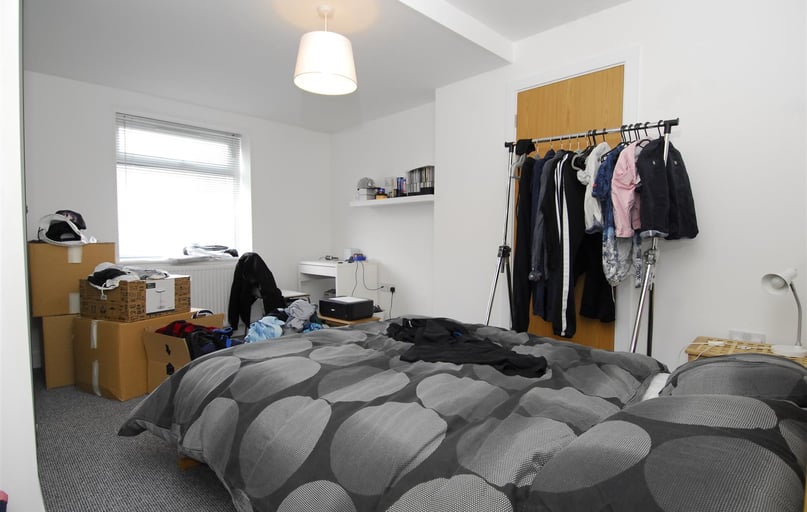 1 Quaker Lane, Peverell, Plymouth - Image 1